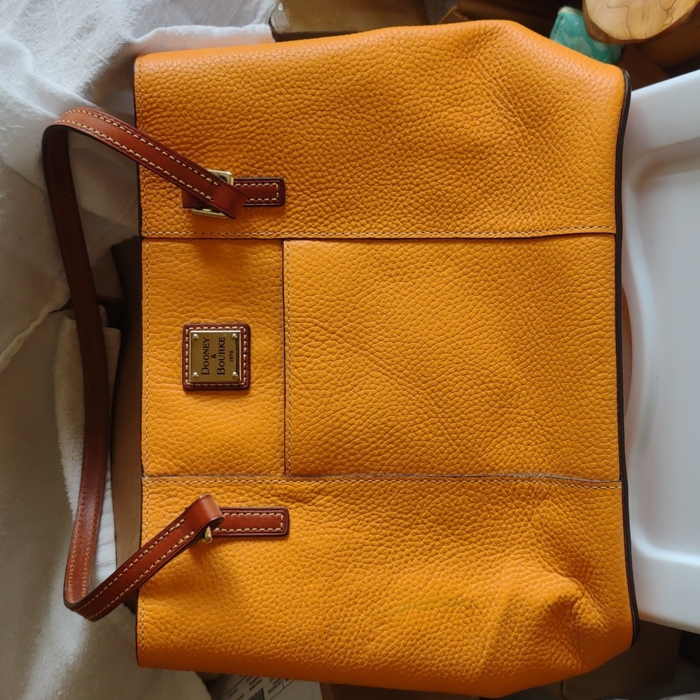 Dooney and Bourke small Lexington in Melon